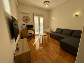 Cozy and modern apartment near city center